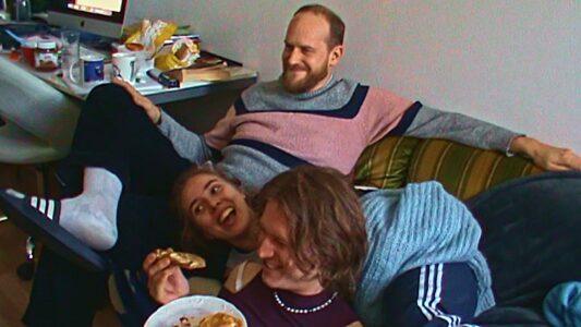 ___familywithbenefits_filmstill1 – Linua Land